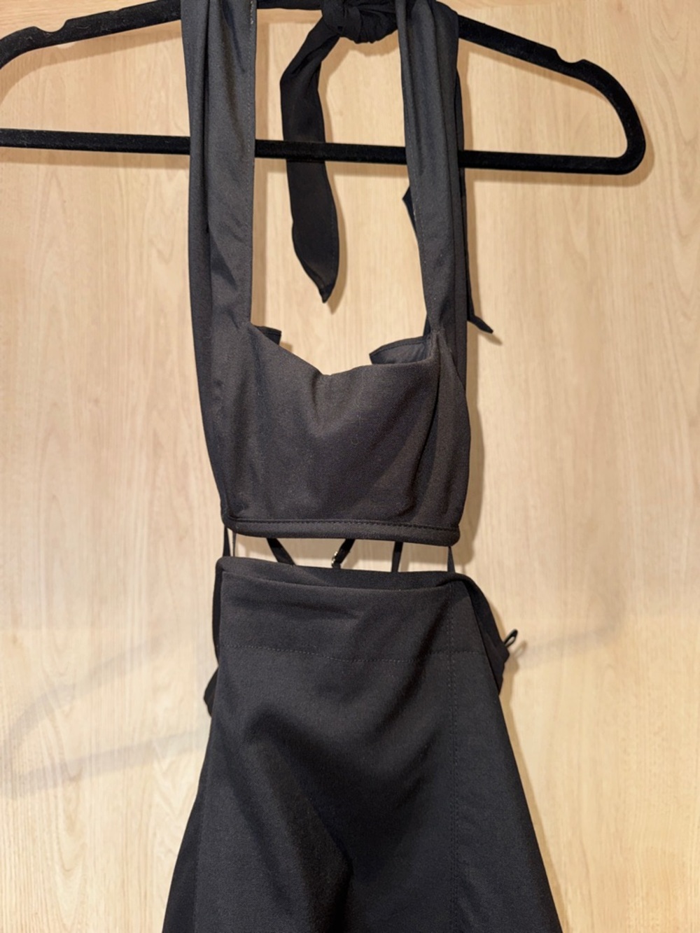 Jacquemus “La Robe Limao” cut out halter dress - Picture 7 of 9